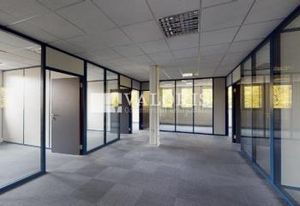 Location bureaux Bron - Proche A43, périphérique et tramway T5