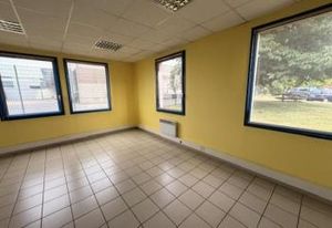 Bureaux à louer Templemars - Proche Lille et axes autoroutiers