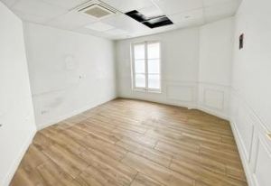 Location local commercial Versailles - Proche Château