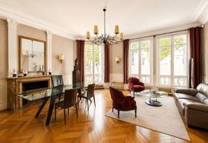 Location bureau Paris 17 - Métro Malesherbes et parc Monceau