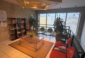 Vente bureaux Saint-Genis-Laval proche métro et transports