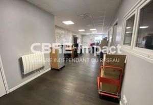 Location local d'activité Saint-Brice-Courcelles - Bureaux inclus