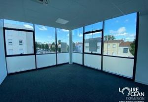 Location bureaux Nantes Sud - Proche axe passant et rond-point
