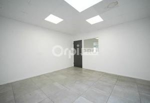 Bureaux à louer Vénissieux - Proche périphérique et bus C12
