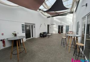 Location bureaux Tresses - Proche rocade bordelaise et food truck