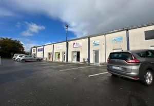 Location entrepôt Trèsses - Proche rocade bordelaise