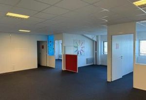 Location bureaux Bayonne 1er étage - Forum avec ascenseur PMR