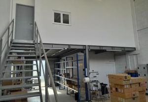 Location entrepôt-atelier bureaux Anglet Maignon