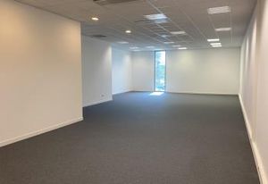 Location bureaux Bayonne - Rez-de-chaussée immeuble de standing
