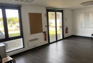 Location bureau Anglet - Proche commerces et transports