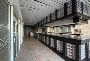 Location local commercial Hendaye face au port