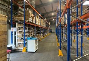 Location entrepôt Saint-Vincent-de-Tyrosse - 820 m²