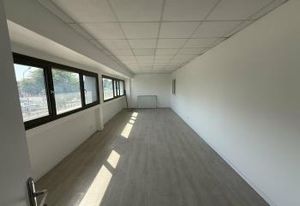 Local d'activité à louer Villeneuve-la-Garenne - Proche A86