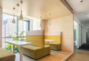 Location local commercial Chasseneuil-du-Poitou - Proche Poitiers et Gare LGV