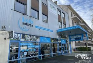 Location local commercial Angers - Grande vitrine