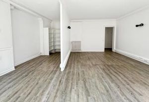 Bureaux à louer Paris 9 - Métro Trinité d'Estienne d'Orves