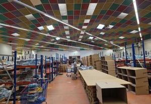 Vente batiment 3600 m² Cahors - Hauteur 8 m et parking 2000 m²