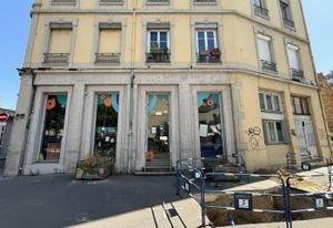 Local commercial à louer Lyon 9 - Proche gare de Vaise