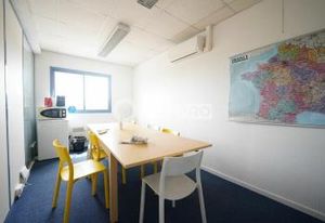 Bureaux à louer Chassieu - Proche D148 et E15