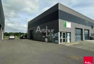 Location local d'activité Pacé - Accès gros porteur et bureaux R+1