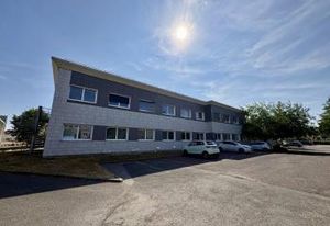 Bureaux à louer Chenôve - Proche bus, tram et axes autoroutiers