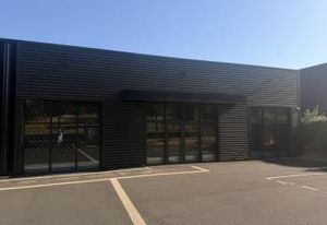 Location local commercial Saint-Cyr-sur-Loire - Zone Equatop