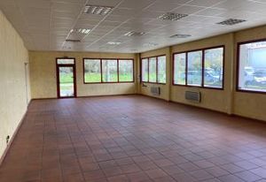 Location local d'activité Ascain - Bureaux & showroom