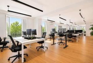 Bureaux à louer Paris 2 - Vue dégagée et balcon filant