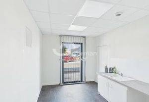 Location local commercial Claira - Centre Le Crest