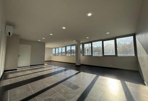 Location bureau Biarritz - Lumineux et bien équipé