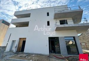 Location local commercial neuf Betton - Proche centre