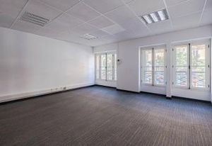 Bureaux à louer Marseille 2 - Rue de la République, proche transports