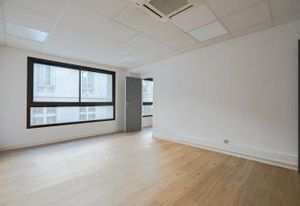 Location bureaux Marseille 1 - Rue de la République, proche transports