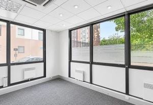 Location bureaux Paris 20 - Proche Nation, RER et tramway