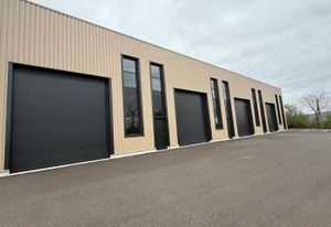 Location activité/entrepôt - 148 m²