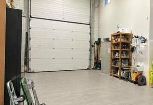 Location activité/entrepôt - 230 m²