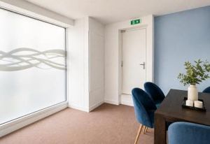 Location boutique Place Clichy Paris 17e
