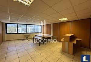 Bureaux à vendre Cannes-la-Bocca - Zone active Tourrades