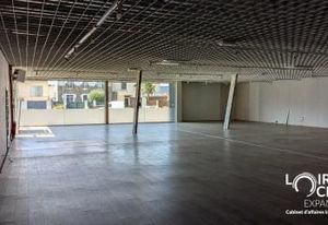 Location local commercial Cholet - Axe fort passage