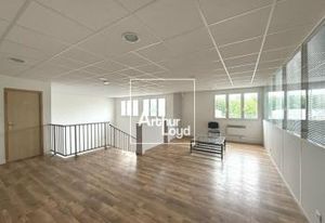 Location bureaux et stockage Pontcarré - Proche D471, A4 et N4