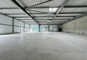 Location cellules commerciales neuves Lescar proche Pau