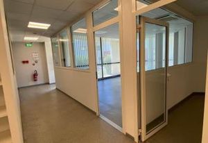 Location bureaux Narbonne - Proche péage A9 et CCI Aude