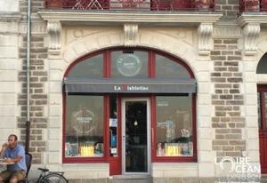 Location local commercial - 33 m²