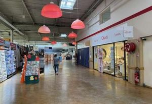Location local commercial Perrigny-lès-Dijon - Centre Carrefour