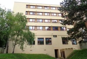 Location bureaux Bron - Proche tram, bus et parking privé