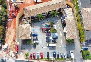 Location local commercial Ollioules - Rue commercante