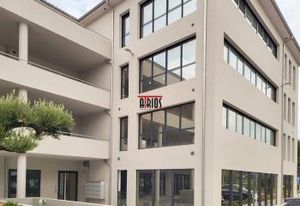 Location bureaux Aubagne - Immeuble 2023, accès PMR
