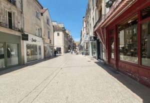 Local commercial à louer hypercentre Dijon - Tram T1 T2