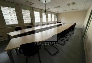 Location bureaux Villeurbanne - Proche rocade, métro A et bus