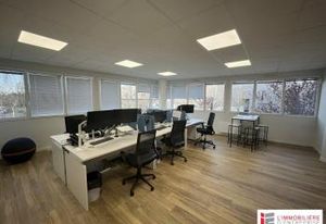 Location bureaux Saint-Malo - Proche axes routiers et bus